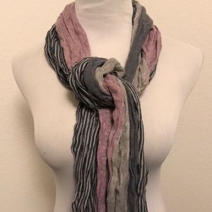 💛3 for $10💛 Pink and gray scarf